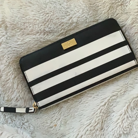 kate spade Handbags - NWT♠️Kate Spade Arbour Hill bonbonstrp Neda wallet